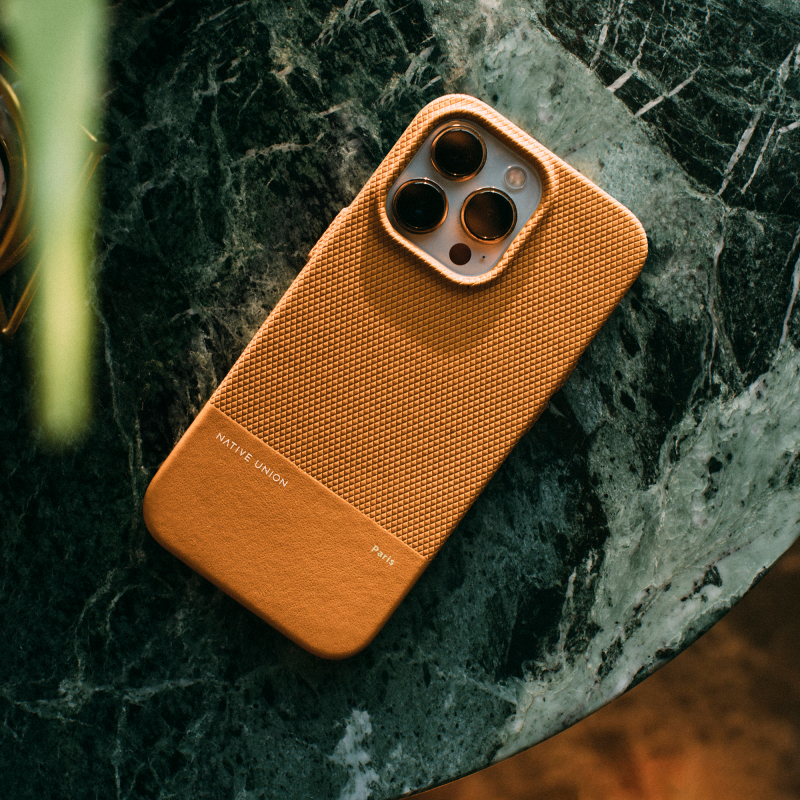 (RE)CLASSIC CASE, чехол защитный для iPhone 14 PRO MAX, цвет: крафт